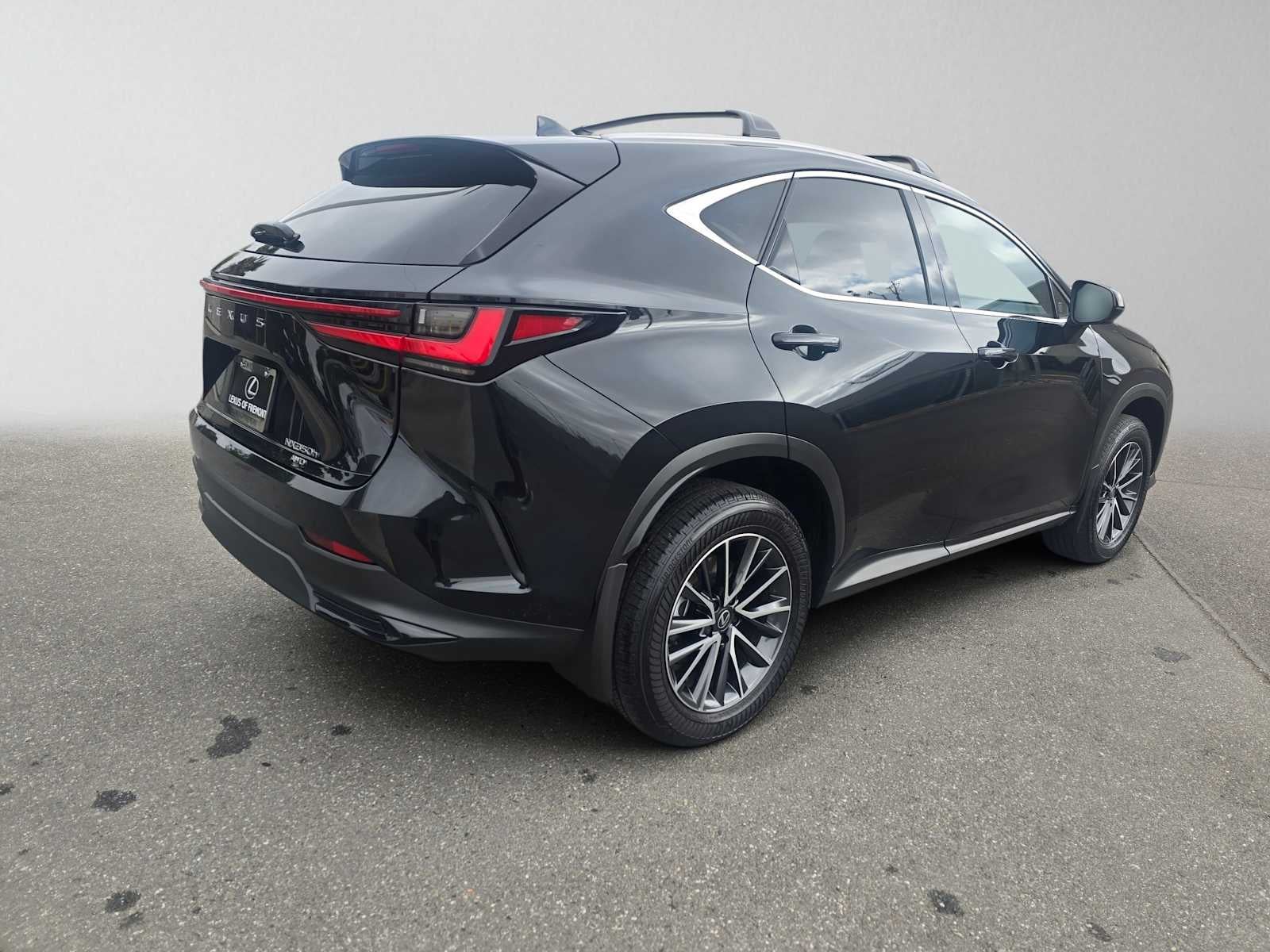 2026 Lexus NX 350h PREMIUM