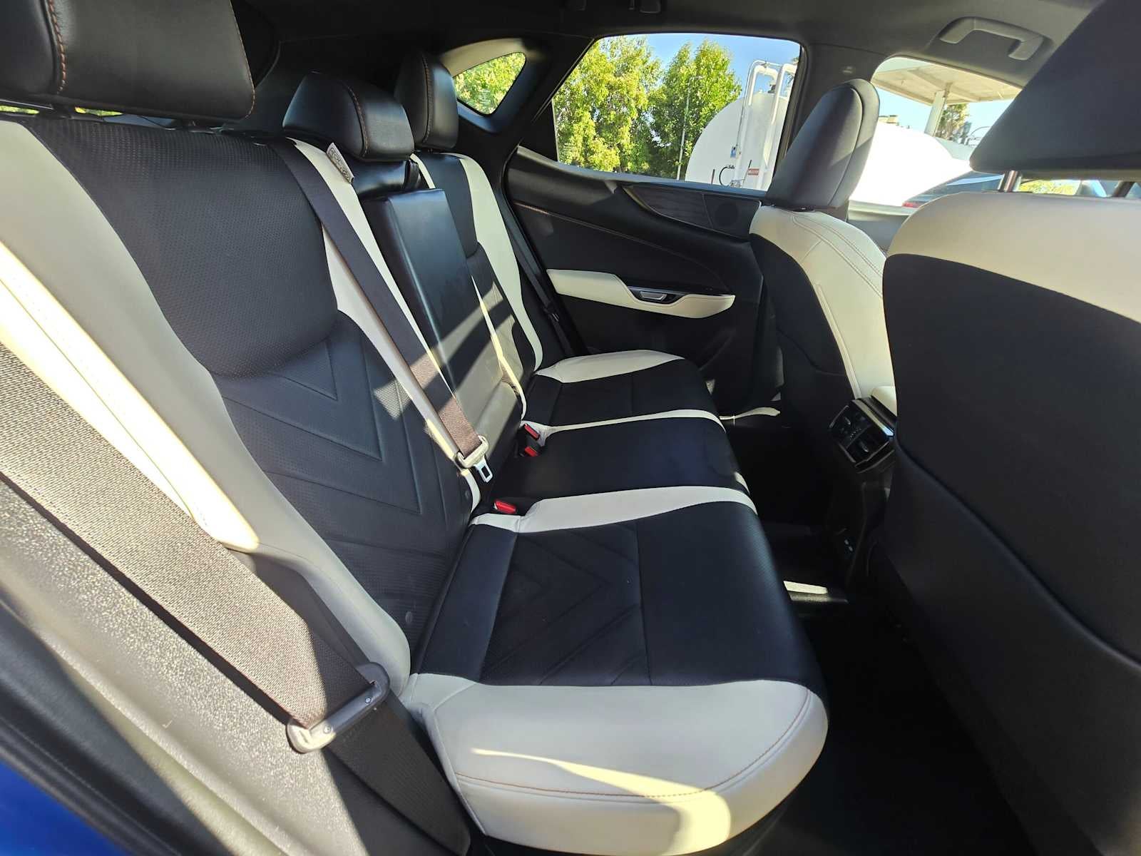 2022 Lexus NX 450h PLUS AWD