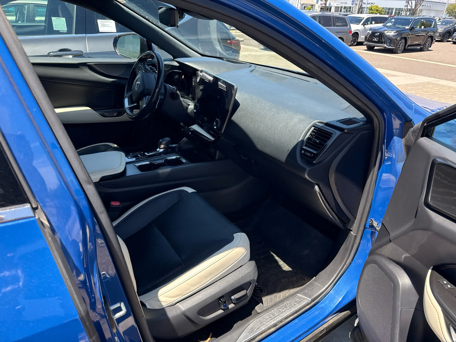 2022 Lexus NX 450h PLUS Luxury