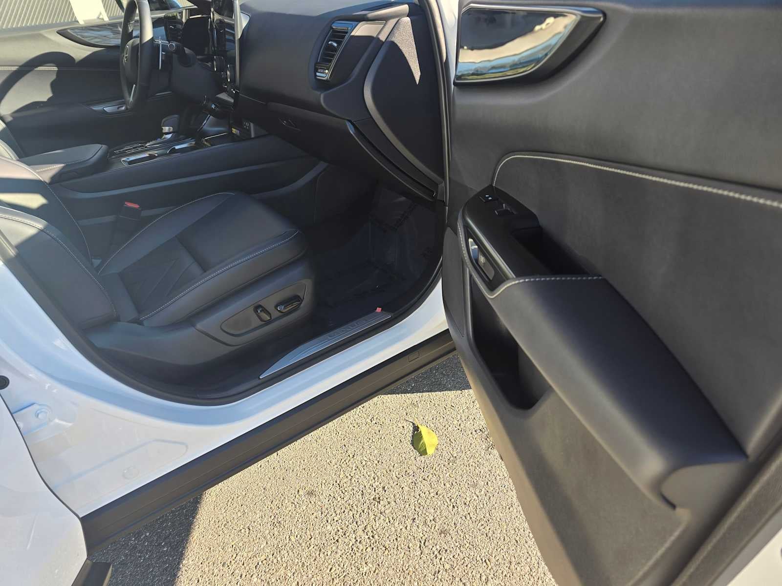 2026 Lexus NX 450h PREMIUM PLUS AWD