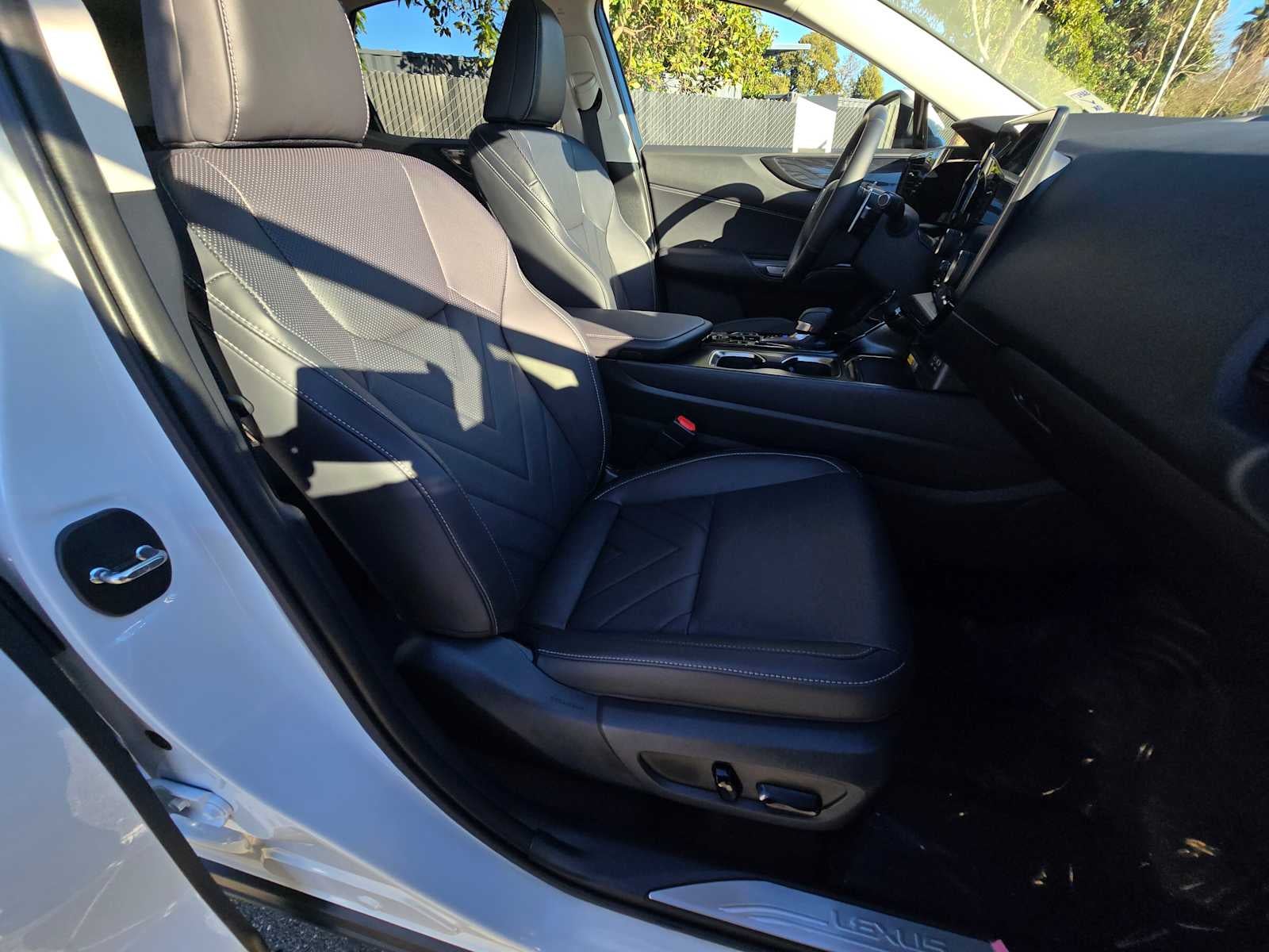 2026 Lexus NX 450h PREMIUM PLUS AWD