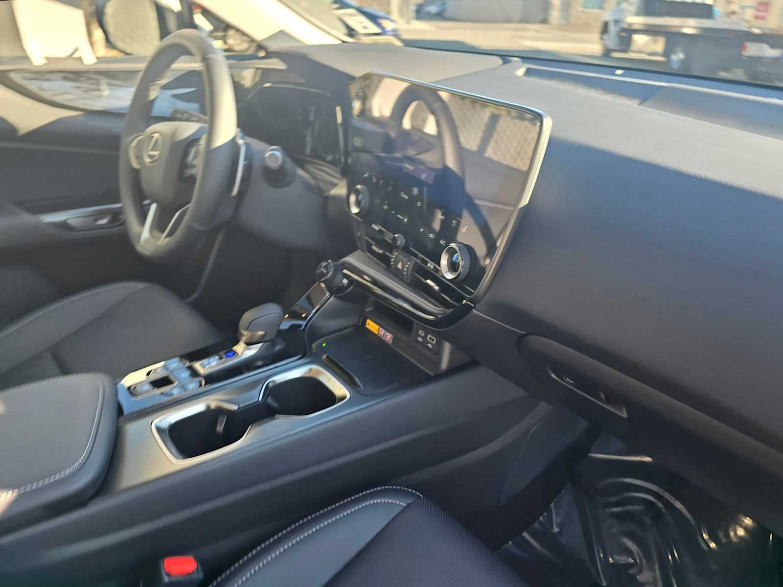 2026 Lexus NX 450h PREMIUM PLUS AWD