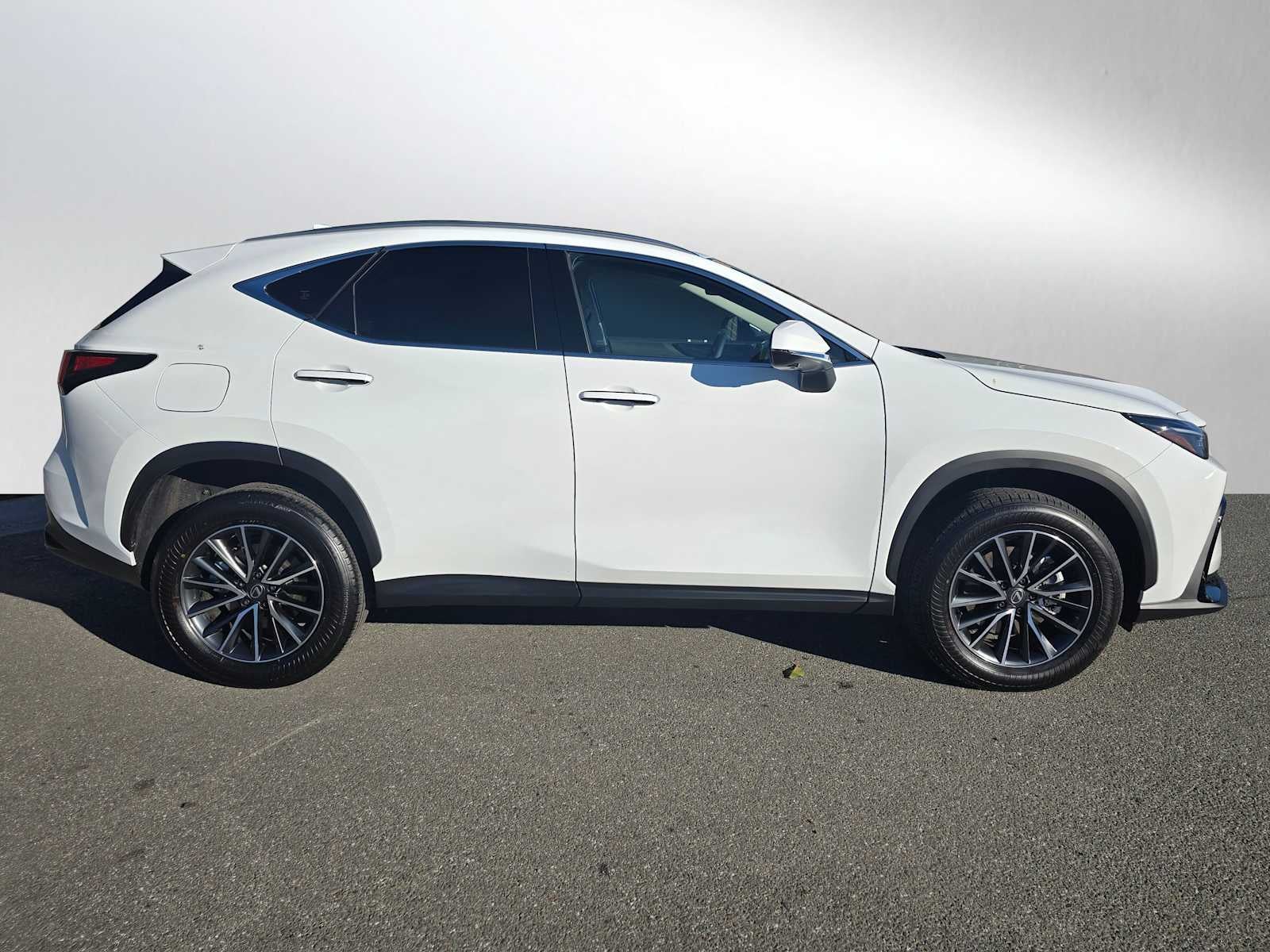 2026 Lexus NX 450h PREMIUM PLUS AWD