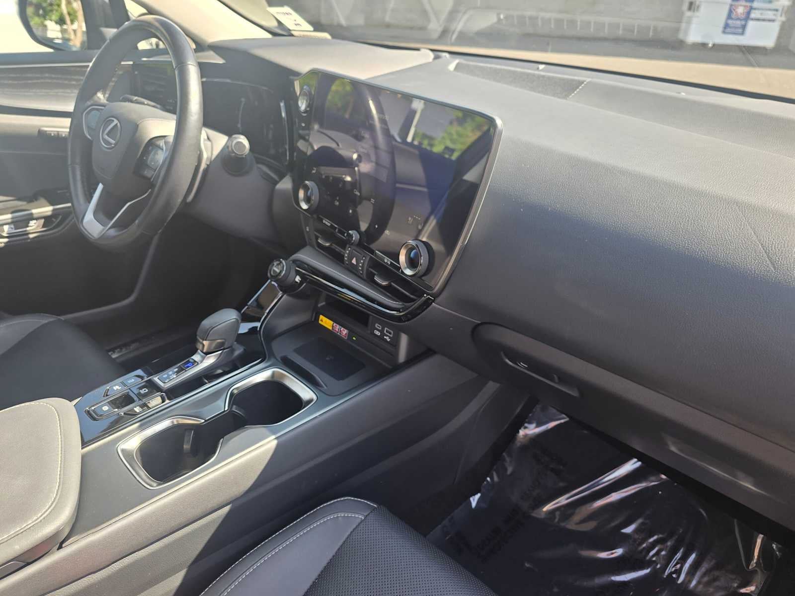 2024 Lexus NX 450h PLUS AWD