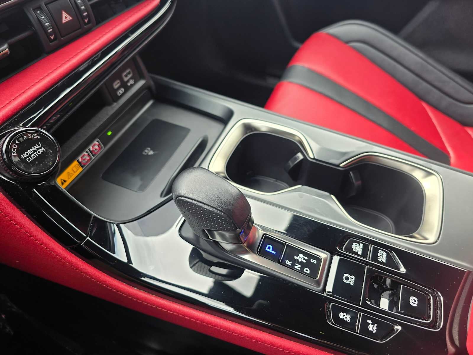 2022 Lexus NX 450h PLUS F SPORT HANDLING AWD