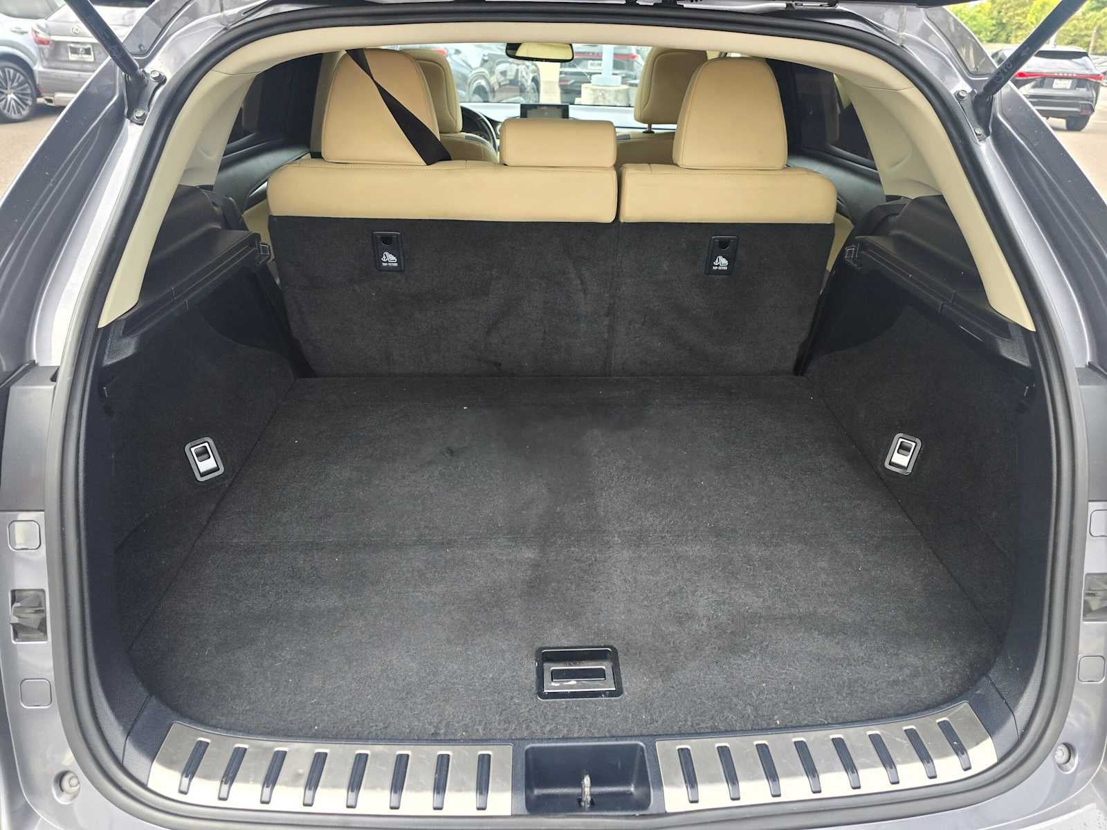 2015 Lexus NX 300h FWD 4dr