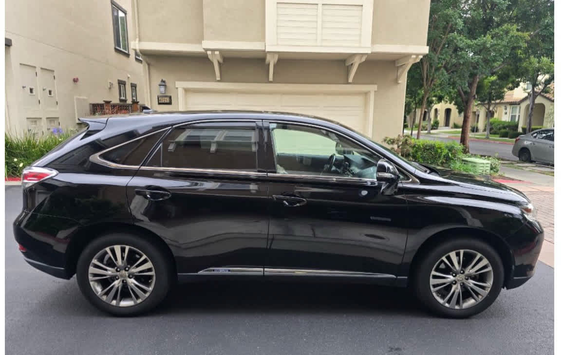 2013 Lexus RX 450h FWD 4dr