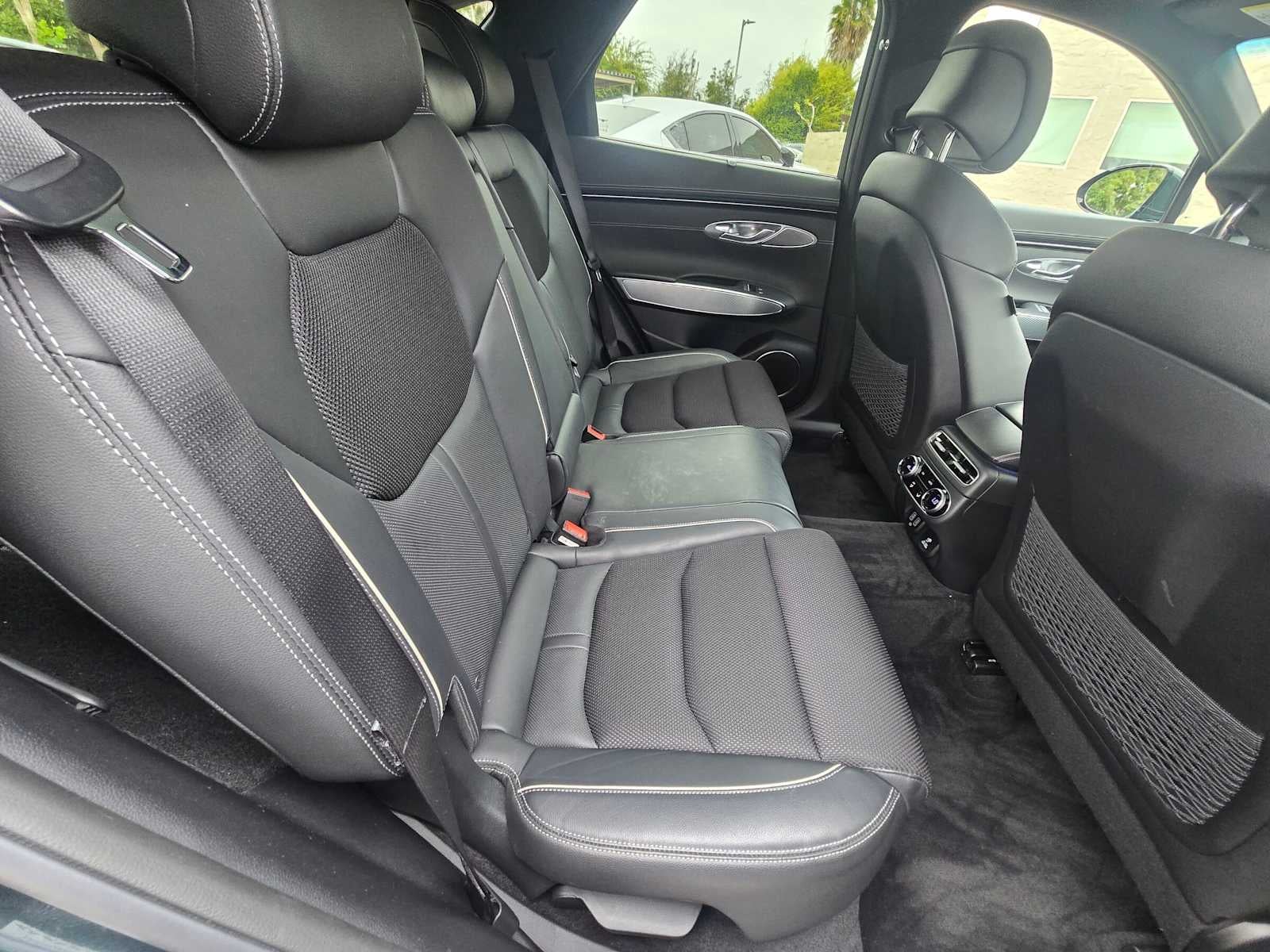 2023 Genesis GV70 2.5T