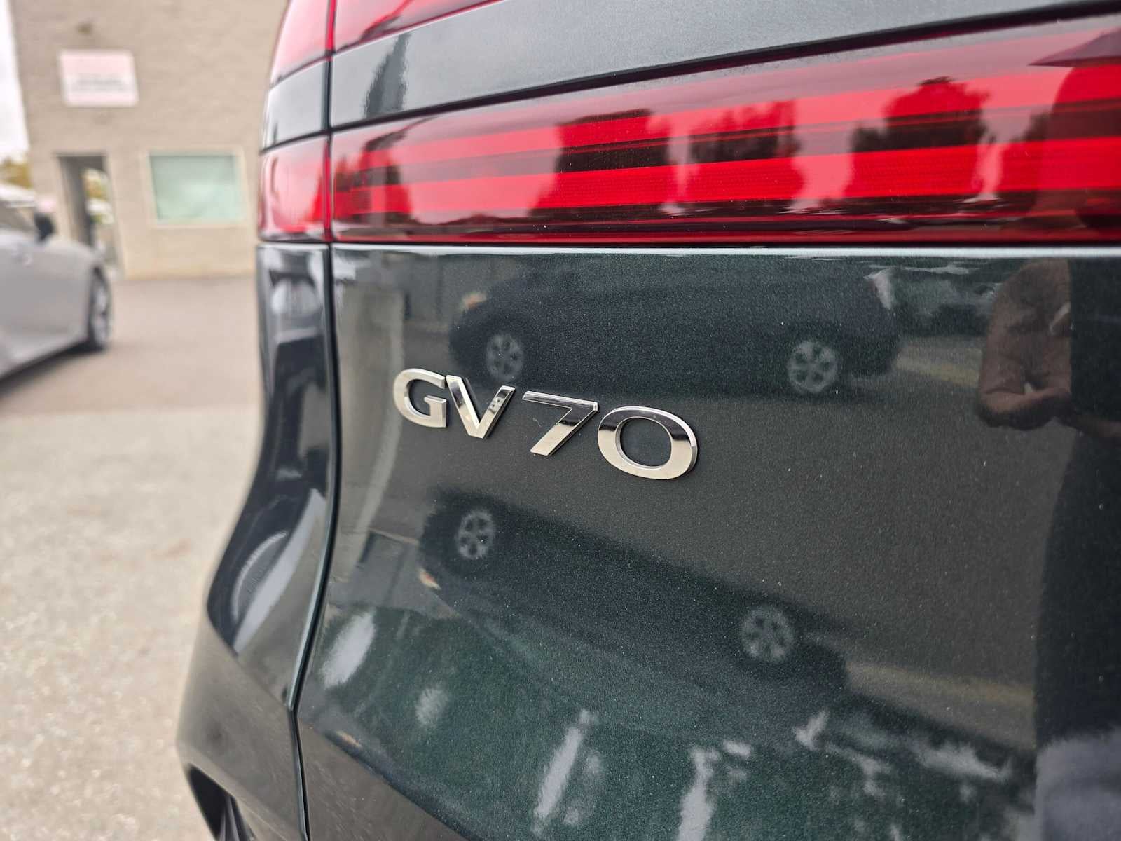 2023 Genesis GV70 2.5T