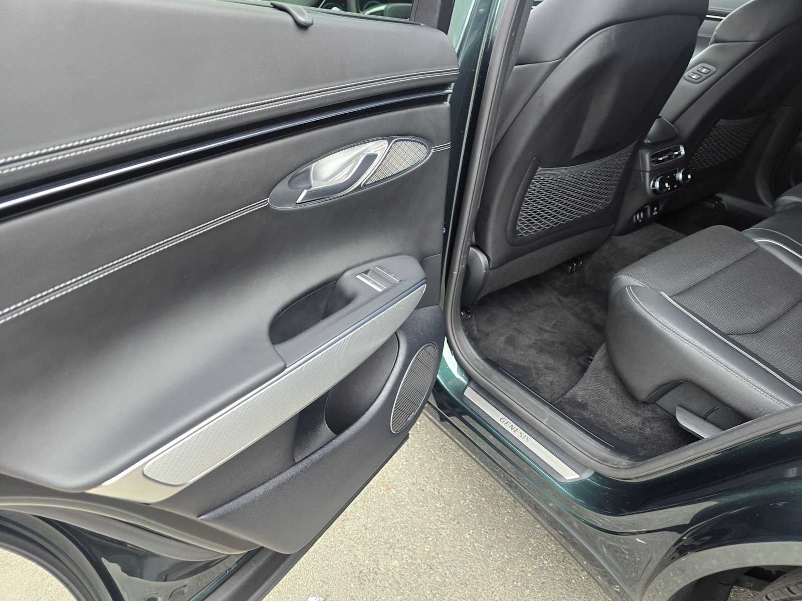2023 Genesis GV70 2.5T