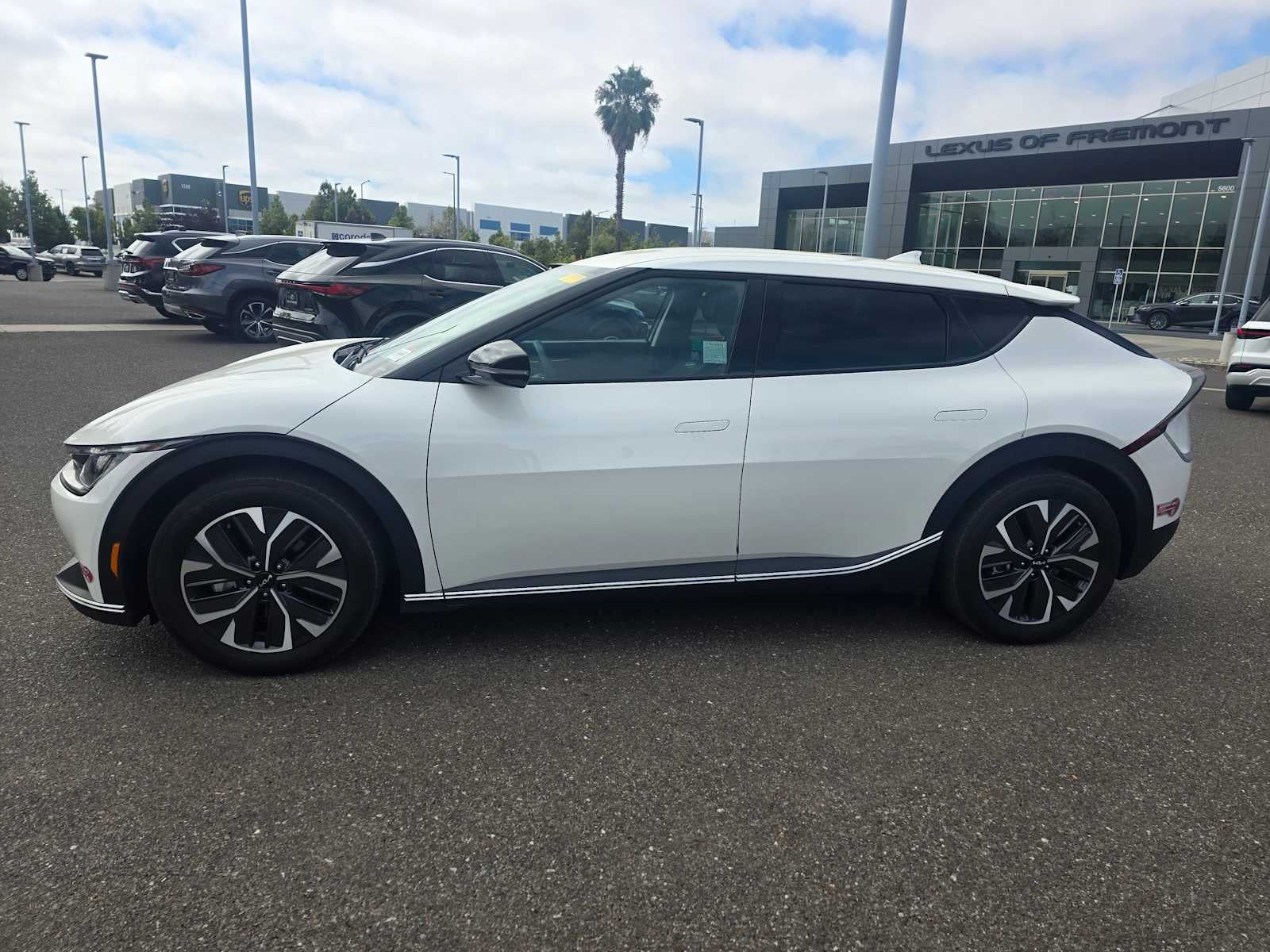 2024 Kia EV6 Light
