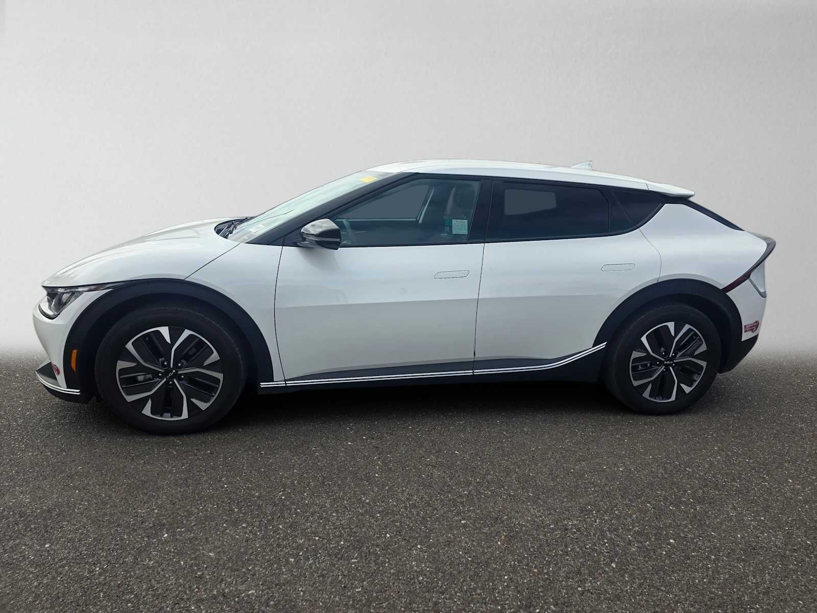 2024 Kia EV6 Light