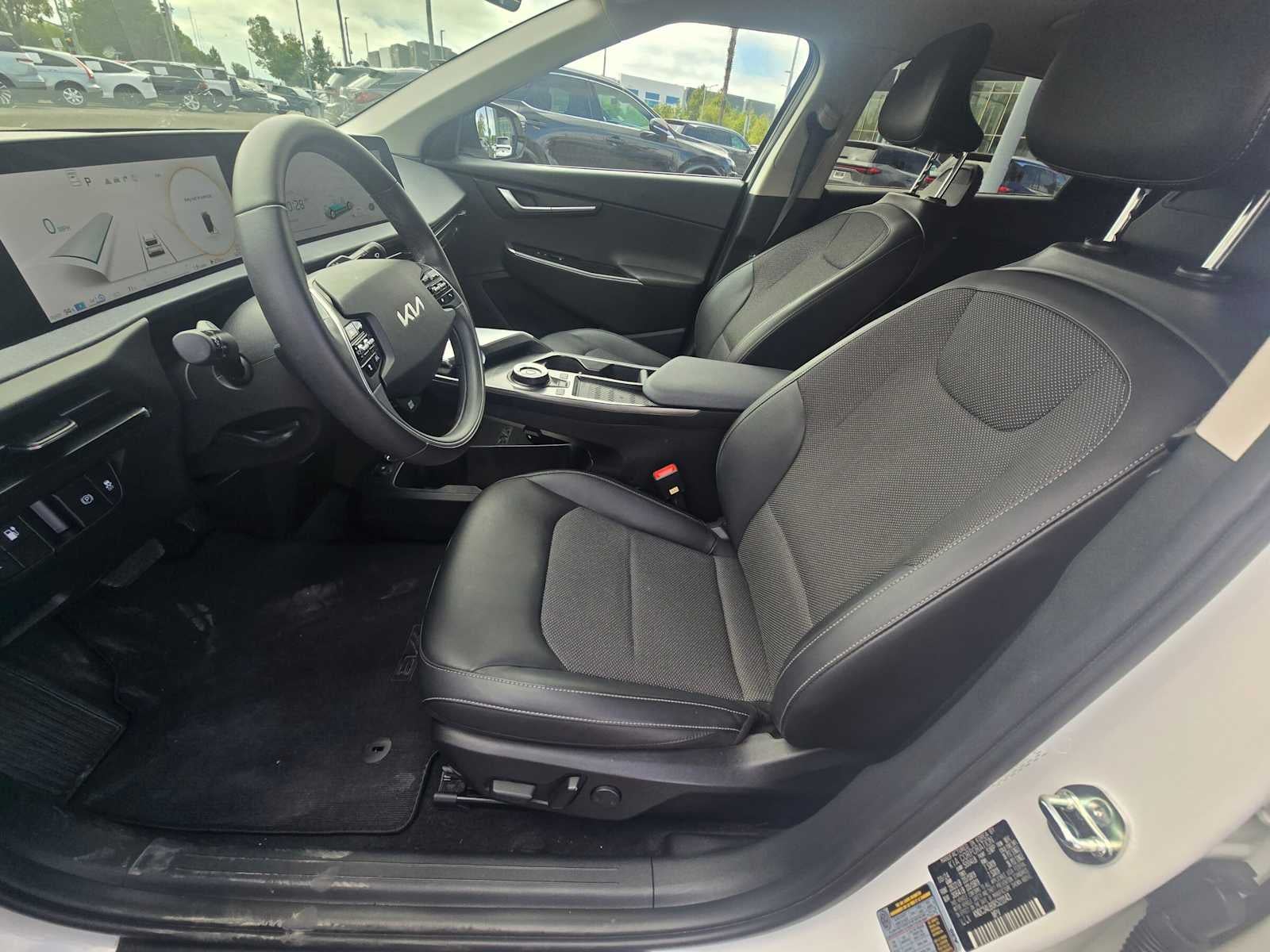 2024 Kia EV6 Light