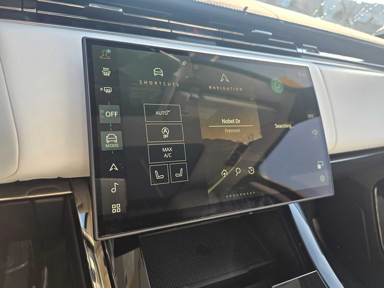 2024 Land Rover Range Rover Sport SE