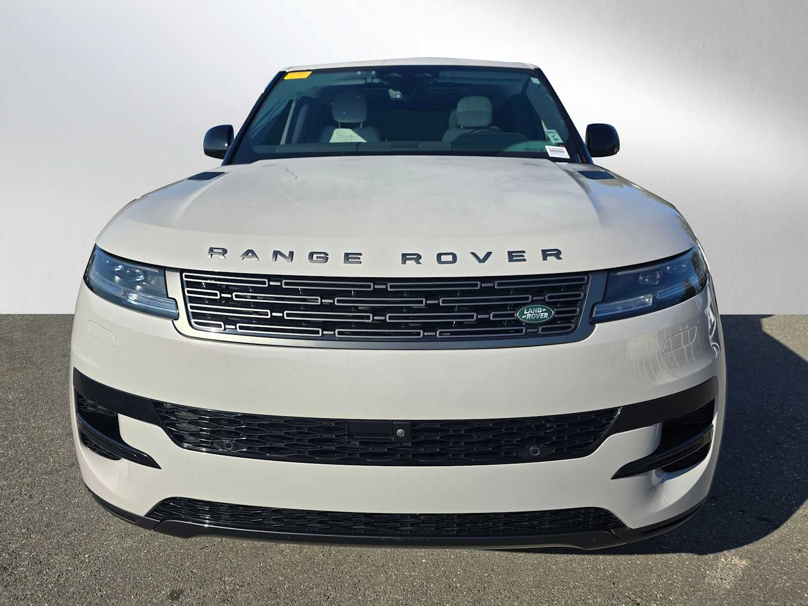 2024 Land Rover Range Rover Sport SE