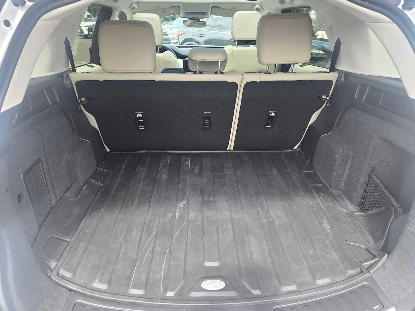 2025 Land Rover Discovery Sport S