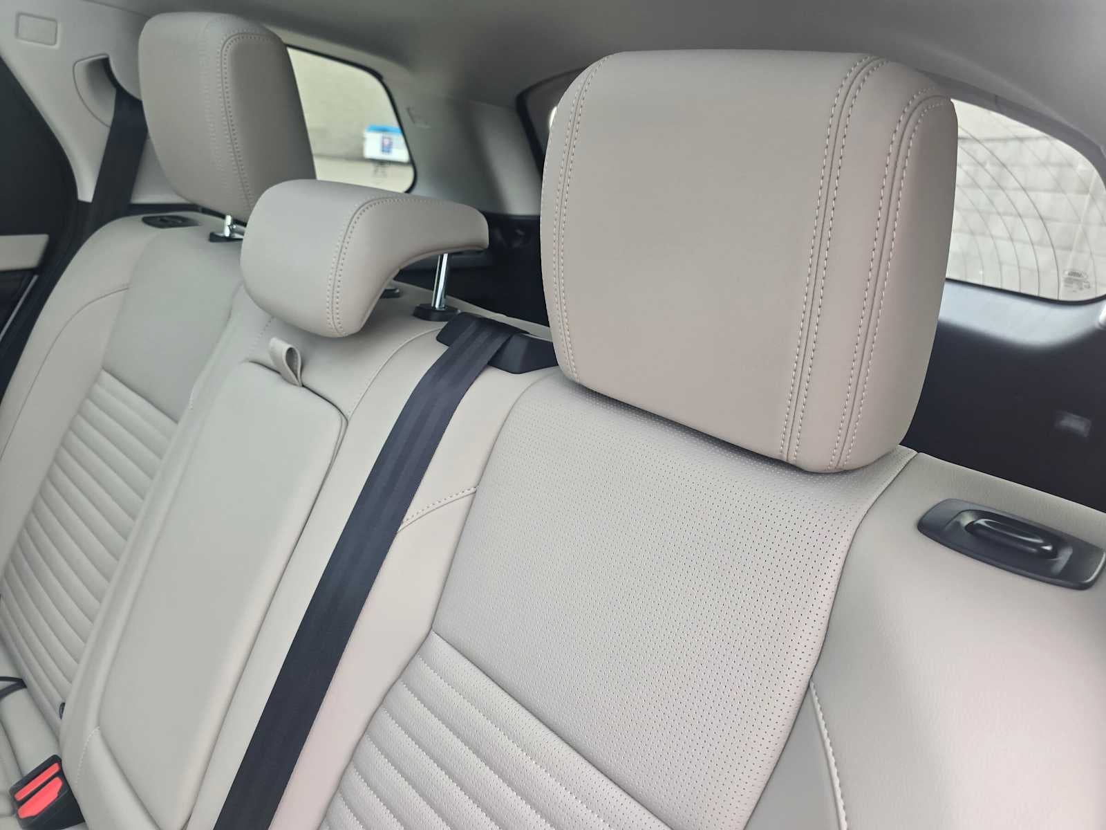 2025 Land Rover Discovery Sport S