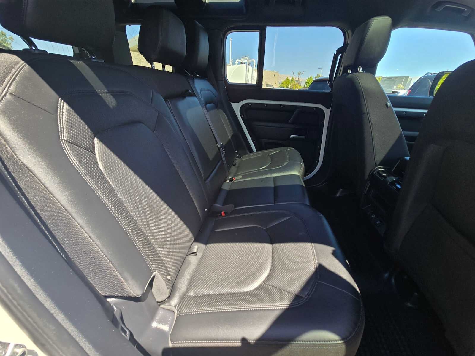 2025 Land Rover Defender S