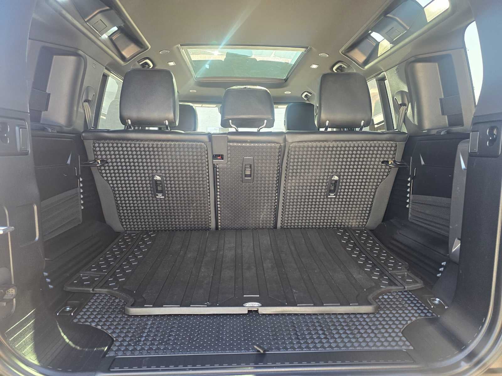 2023 Land Rover Defender S