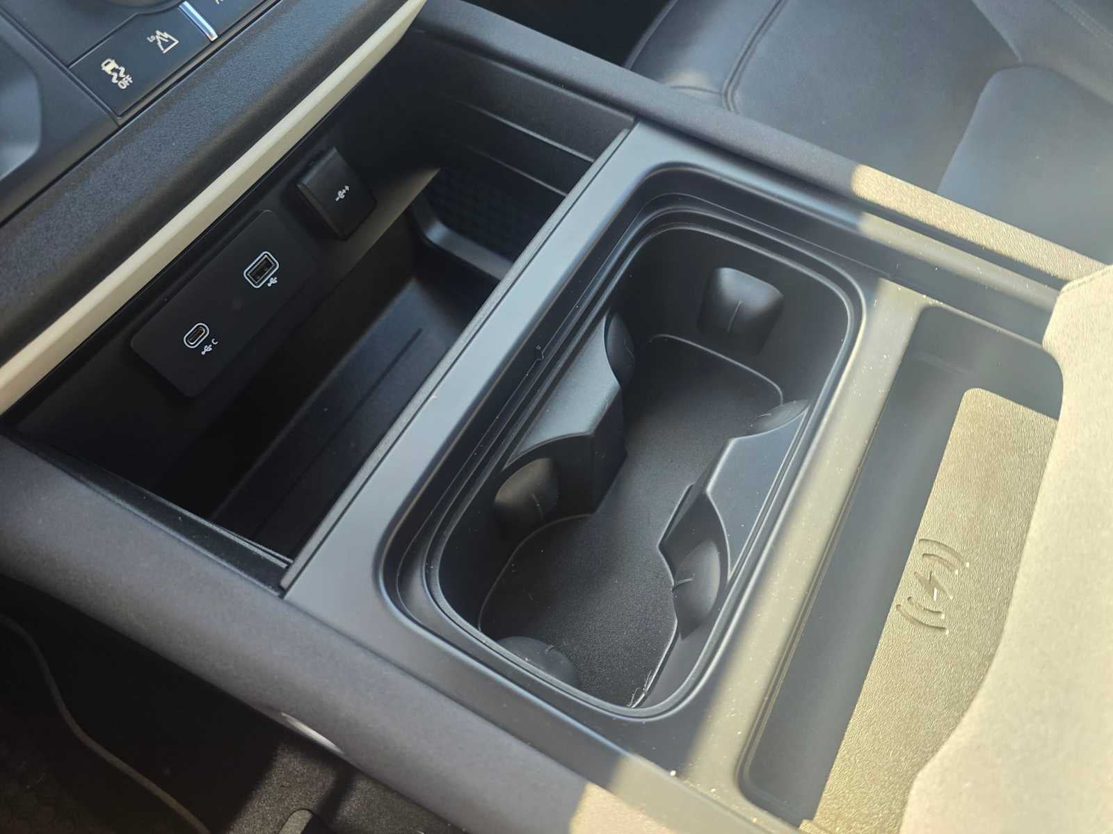 2023 Land Rover Defender S