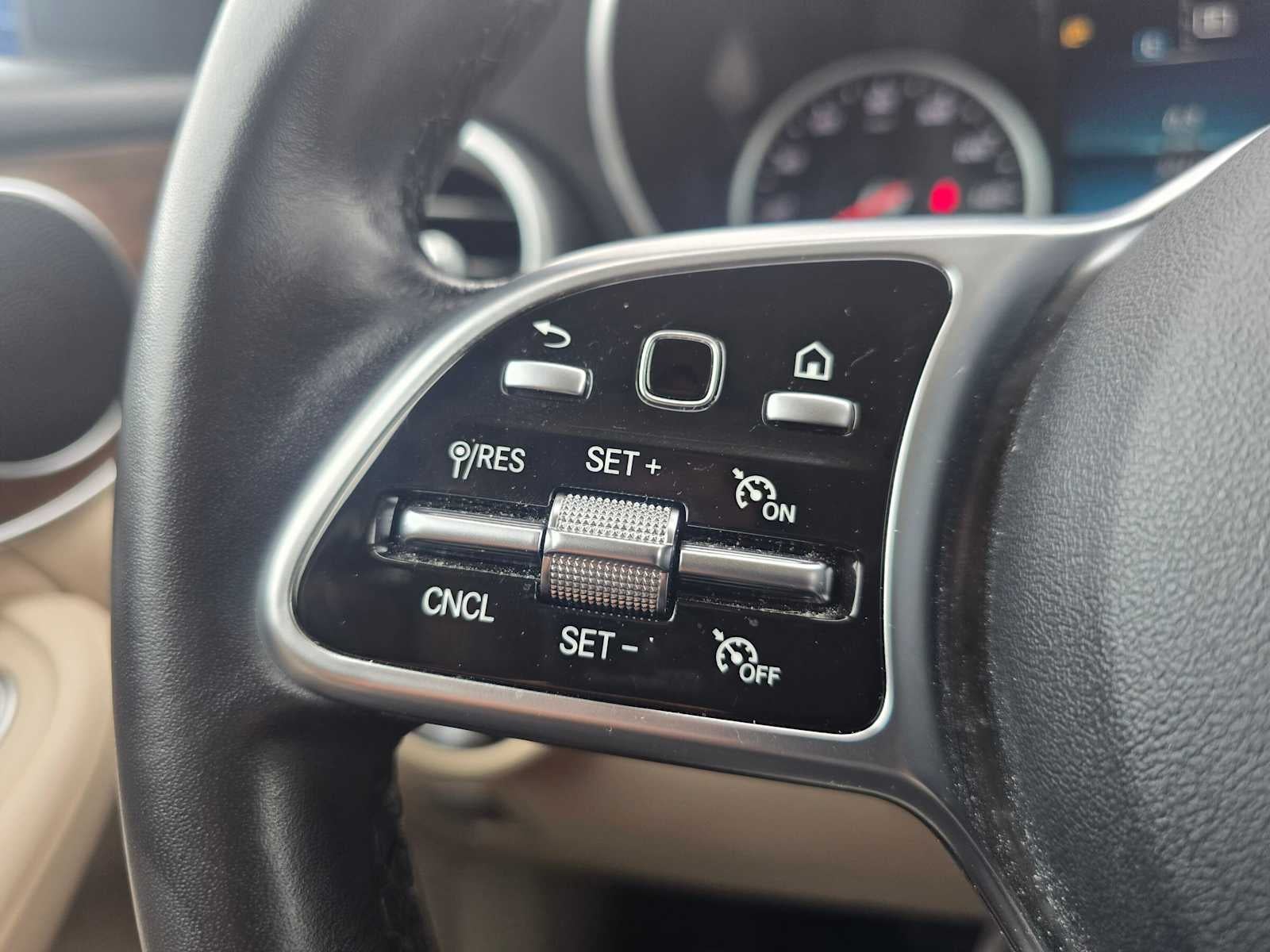 2021 Mercedes-Benz GLC 300 GLC 300