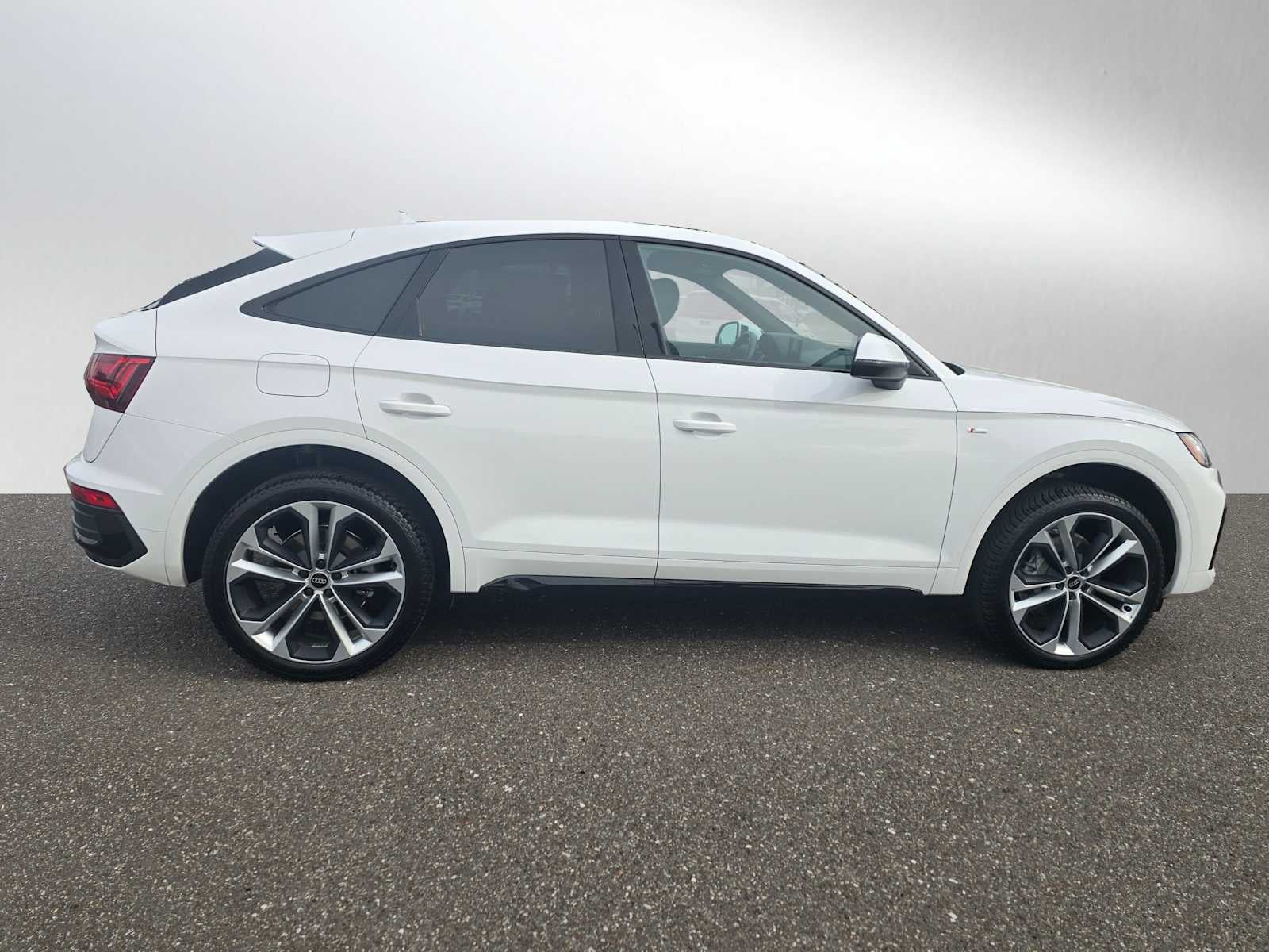 2022 Audi Q5 Sportback S line Premium Plus