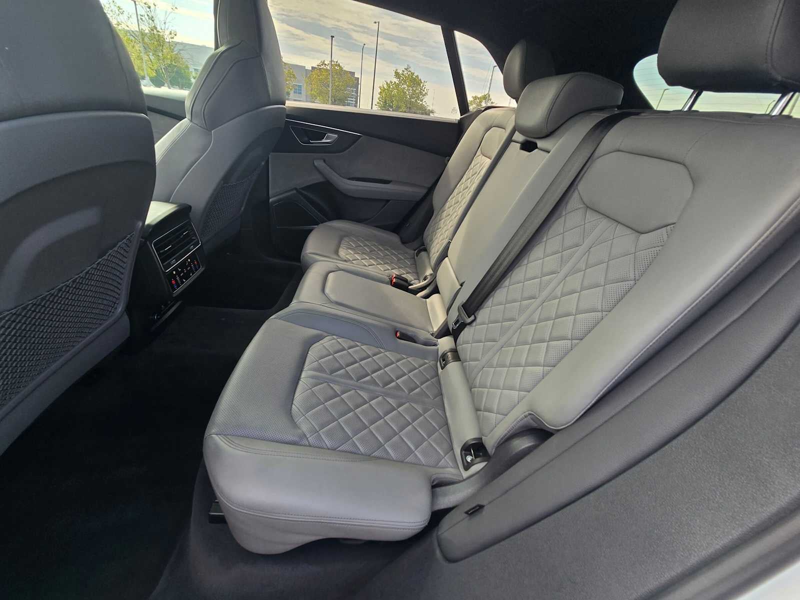 2023 Audi SQ8 Prestige