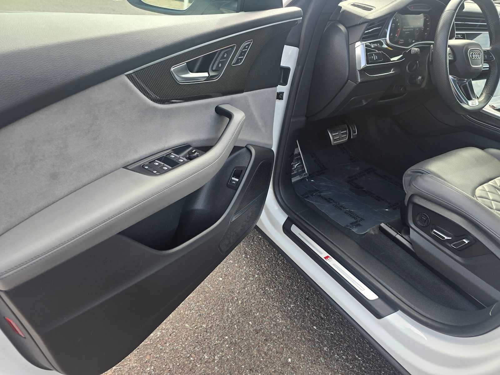 2023 Audi SQ8 Prestige