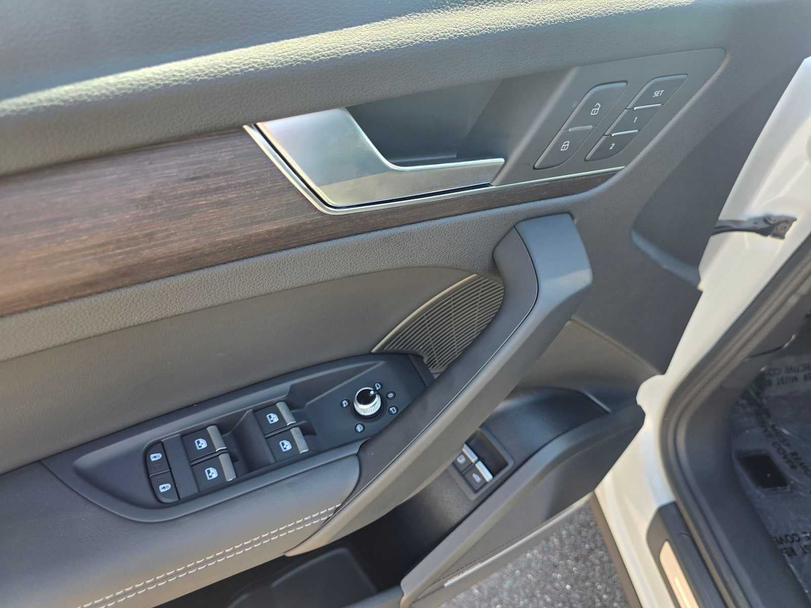 2025 Audi Q5 S line Premium Plus