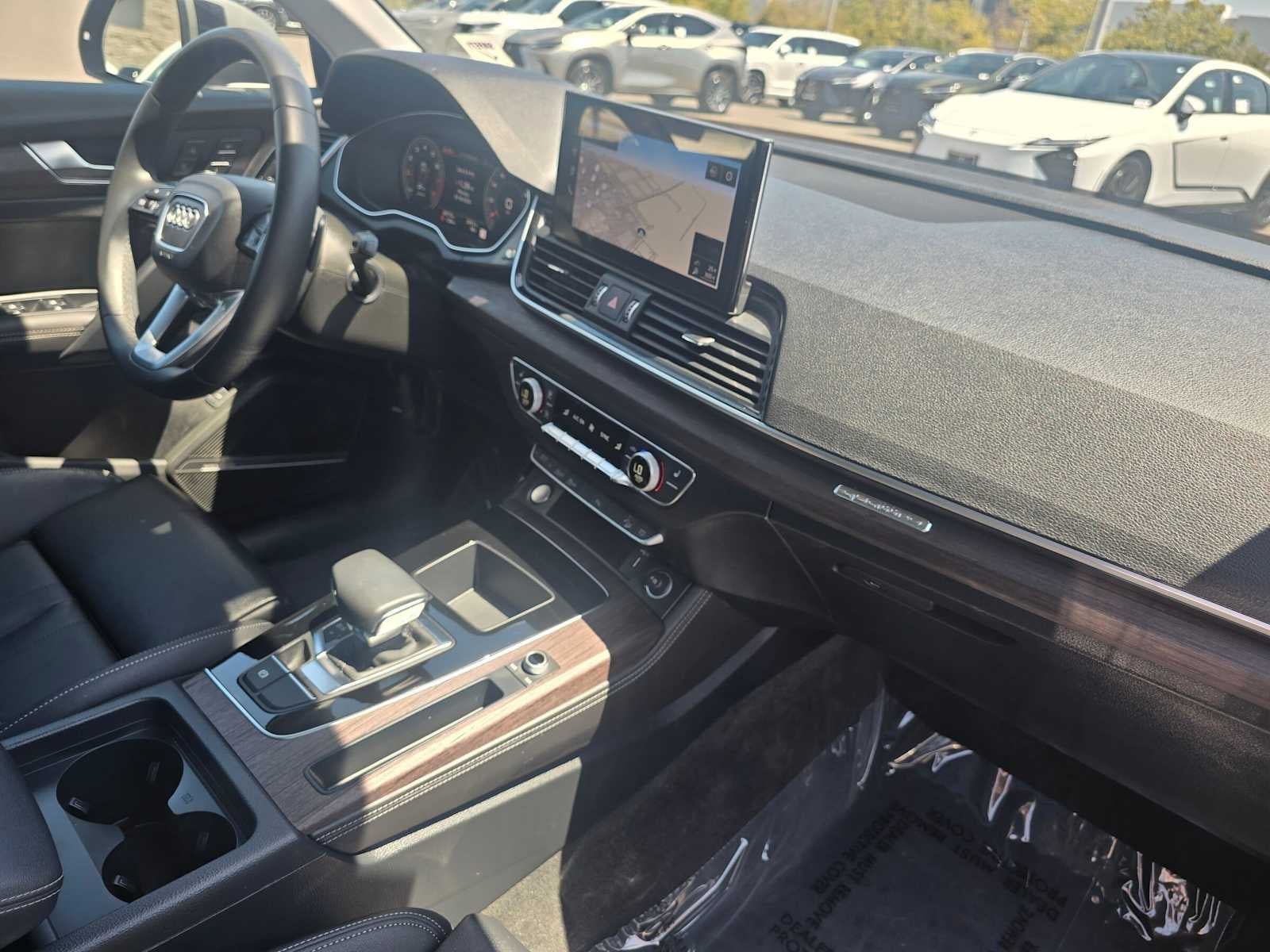 2024 Audi Q5 S line Premium Plus