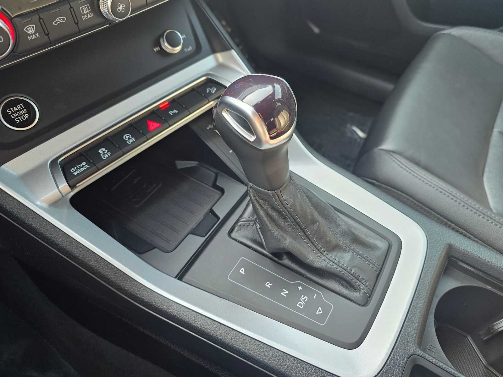2024 Audi Q3 S line Premium Plus