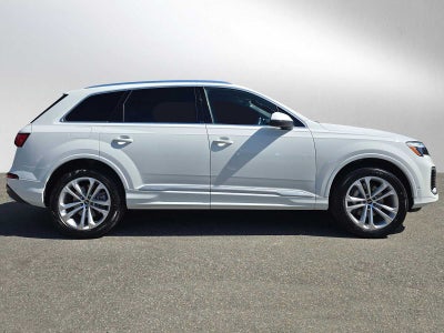 2025 Audi Q7 Premium Plus