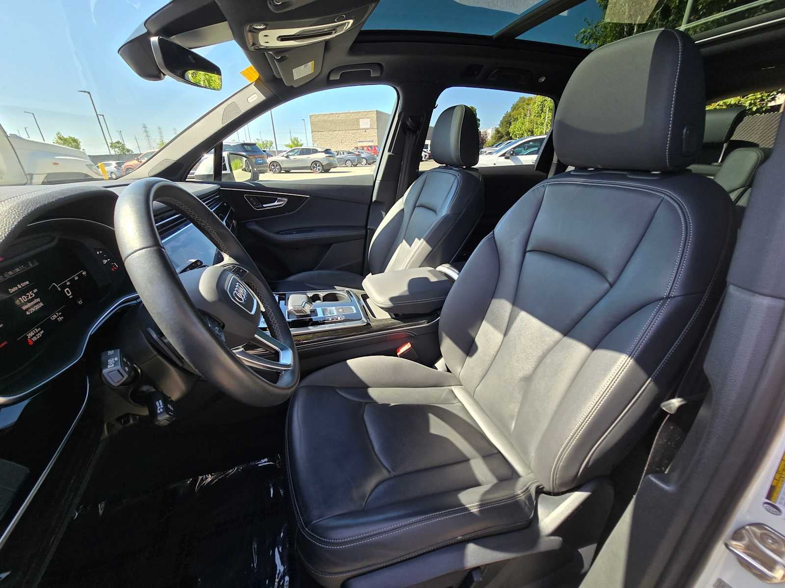 2025 Audi Q7 Premium Plus