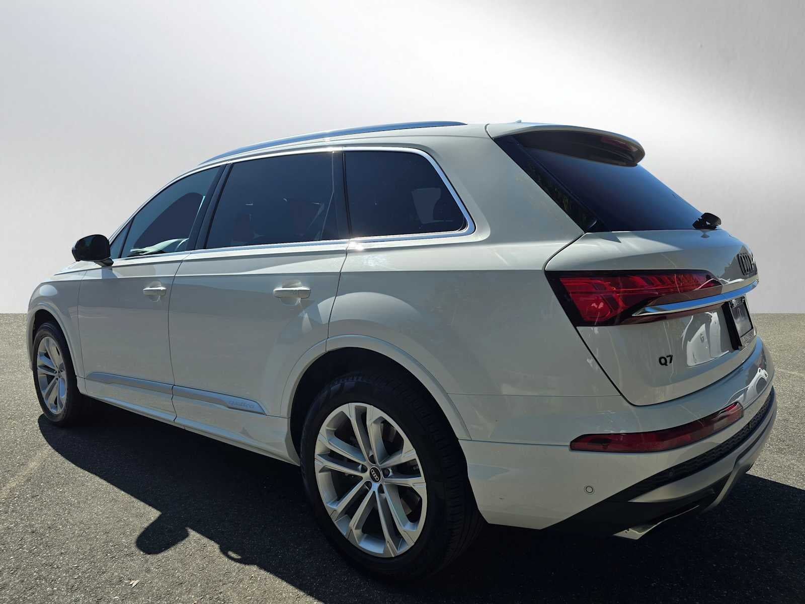 2025 Audi Q7 Premium Plus