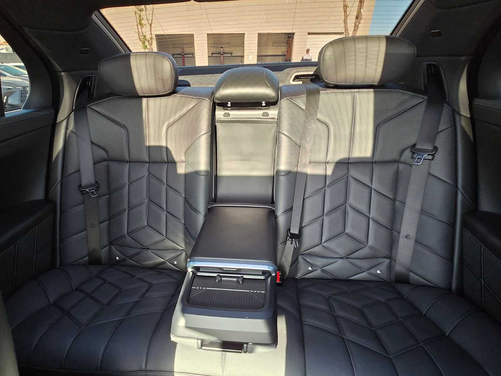 2023 BMW 740i 740i