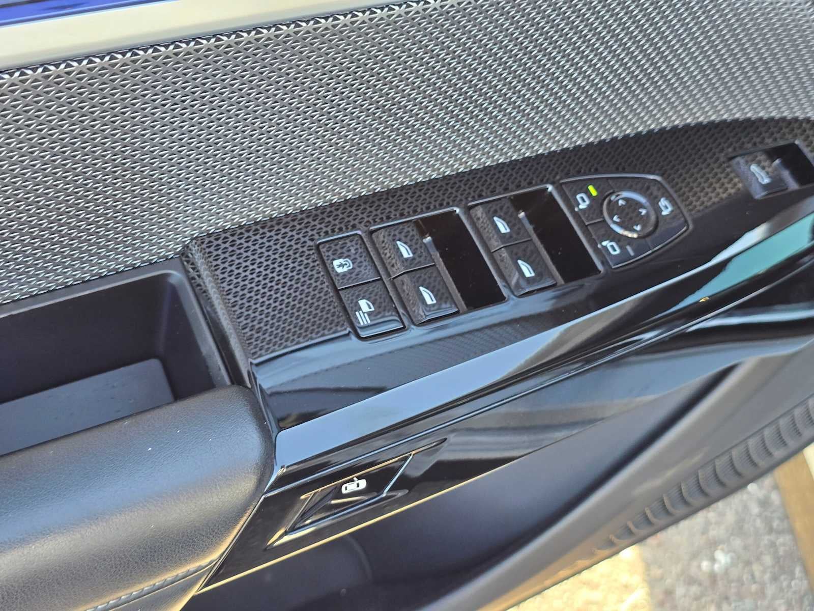 2023 BMW 740i 740i