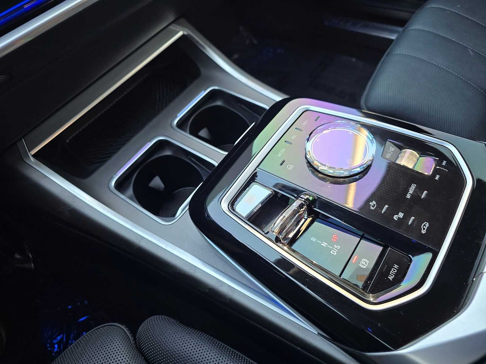 2023 BMW 740i 740i