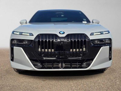 2023 BMW 740i 740i