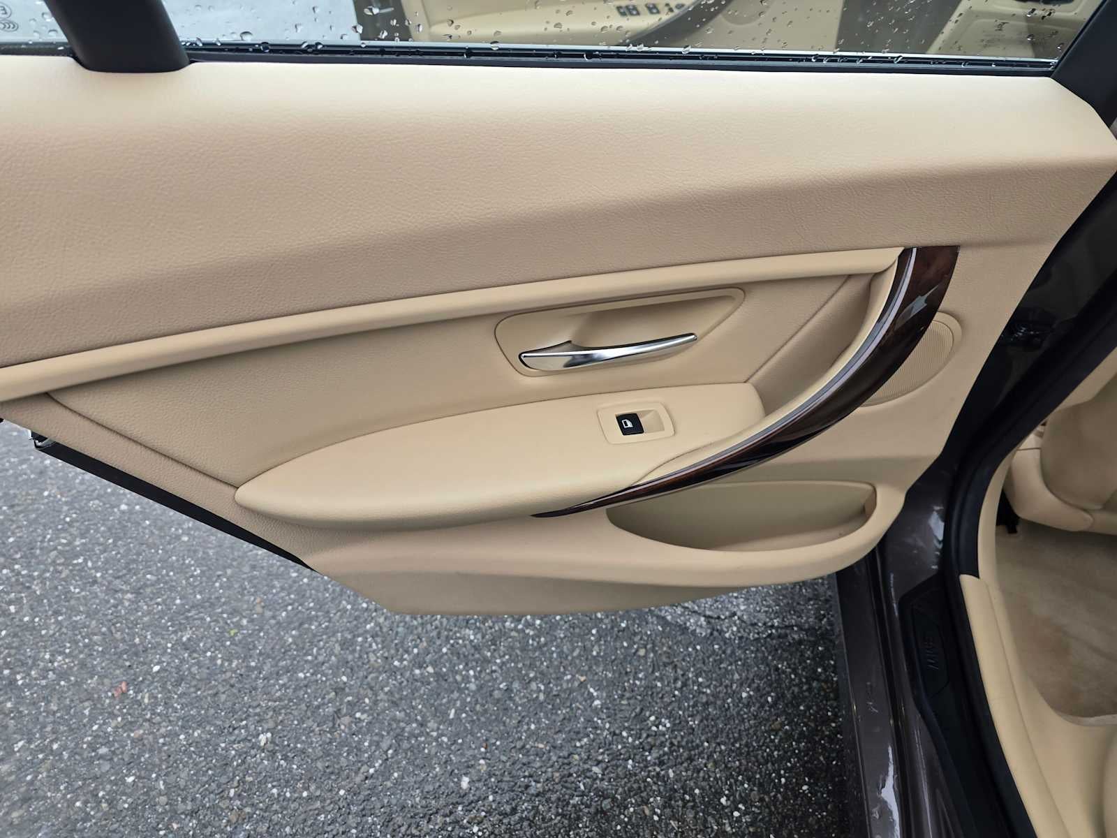 2015 BMW 3 Series 328i