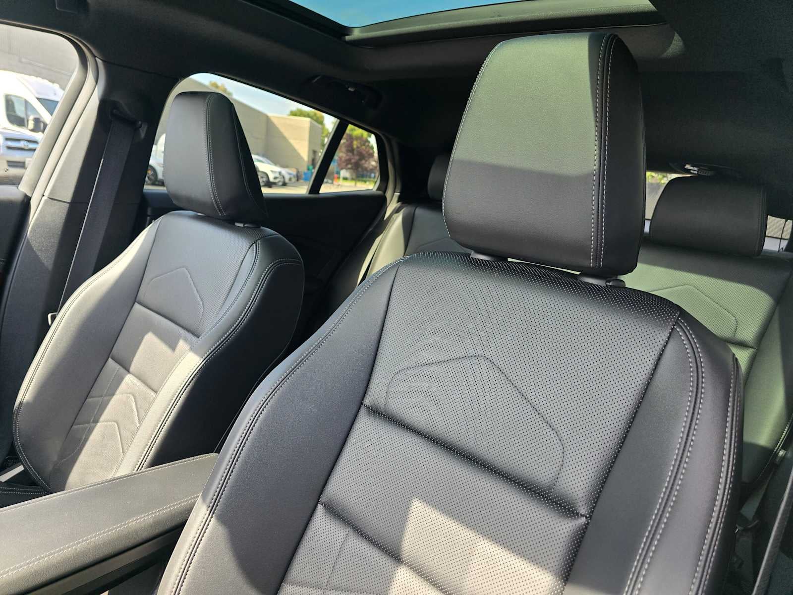 2025 BMW X2 xDrive28i xDrive28i