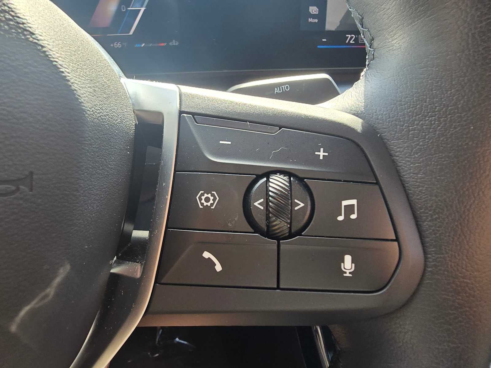 2025 BMW X2 xDrive28i xDrive28i