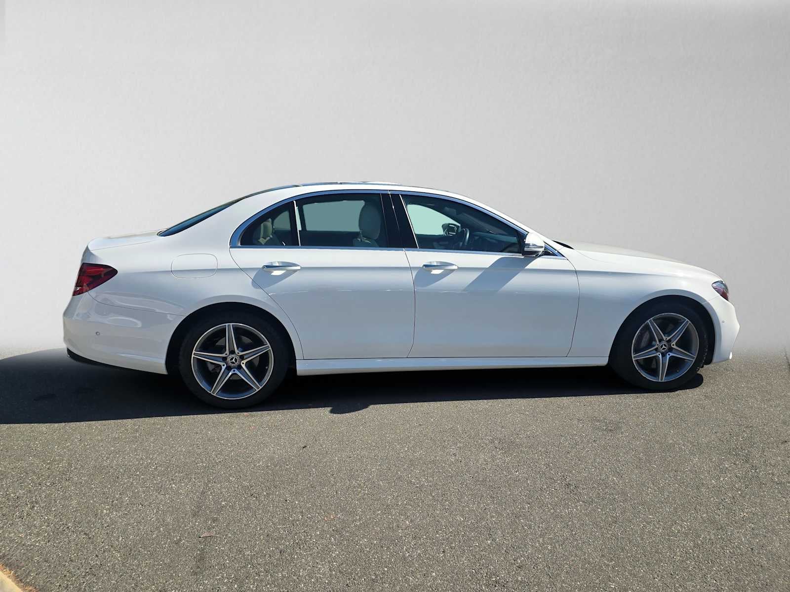 2019 Mercedes-Benz E 300 E 300