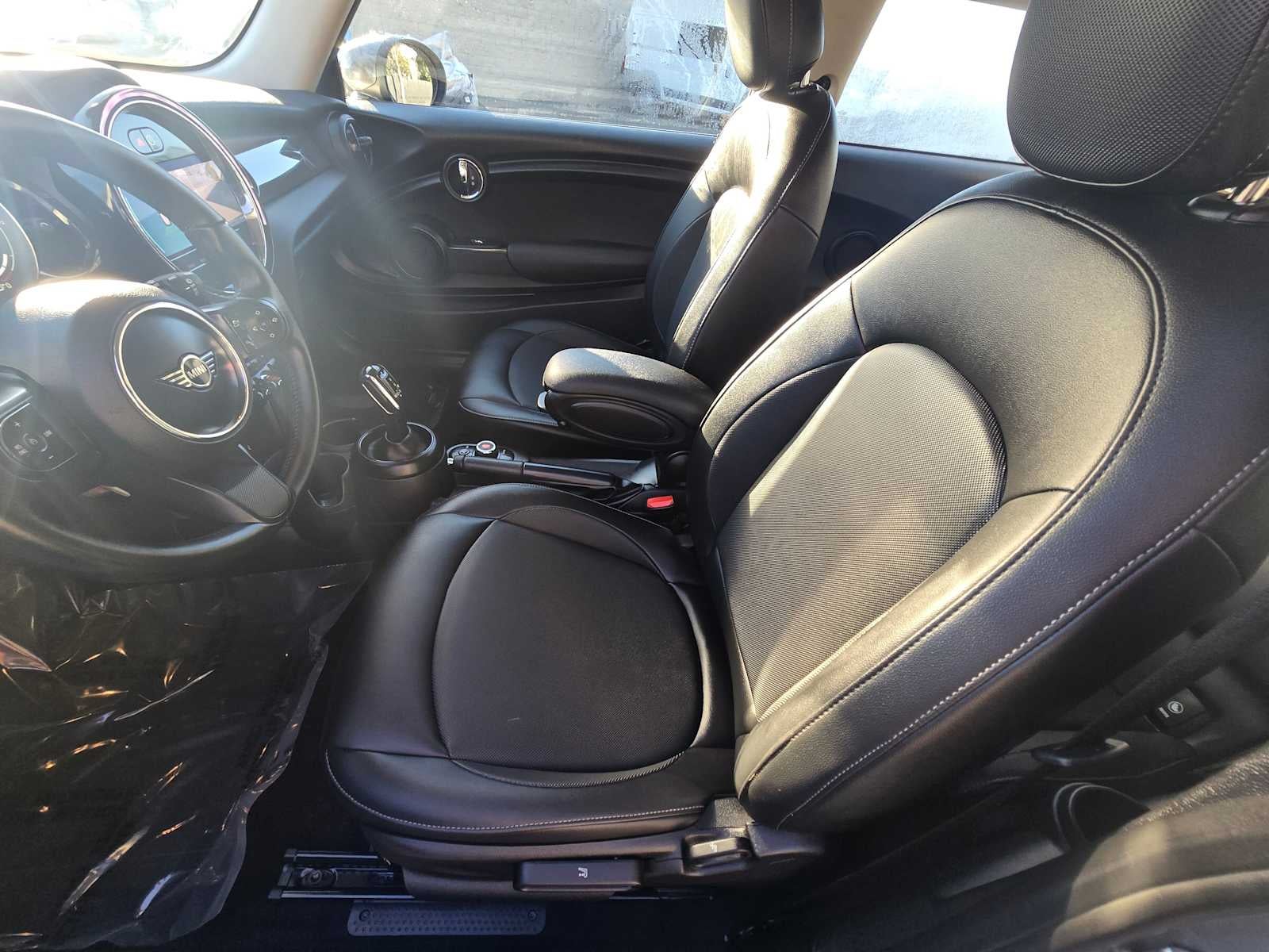 2022 MINI Hardtop 2 Door Cooper