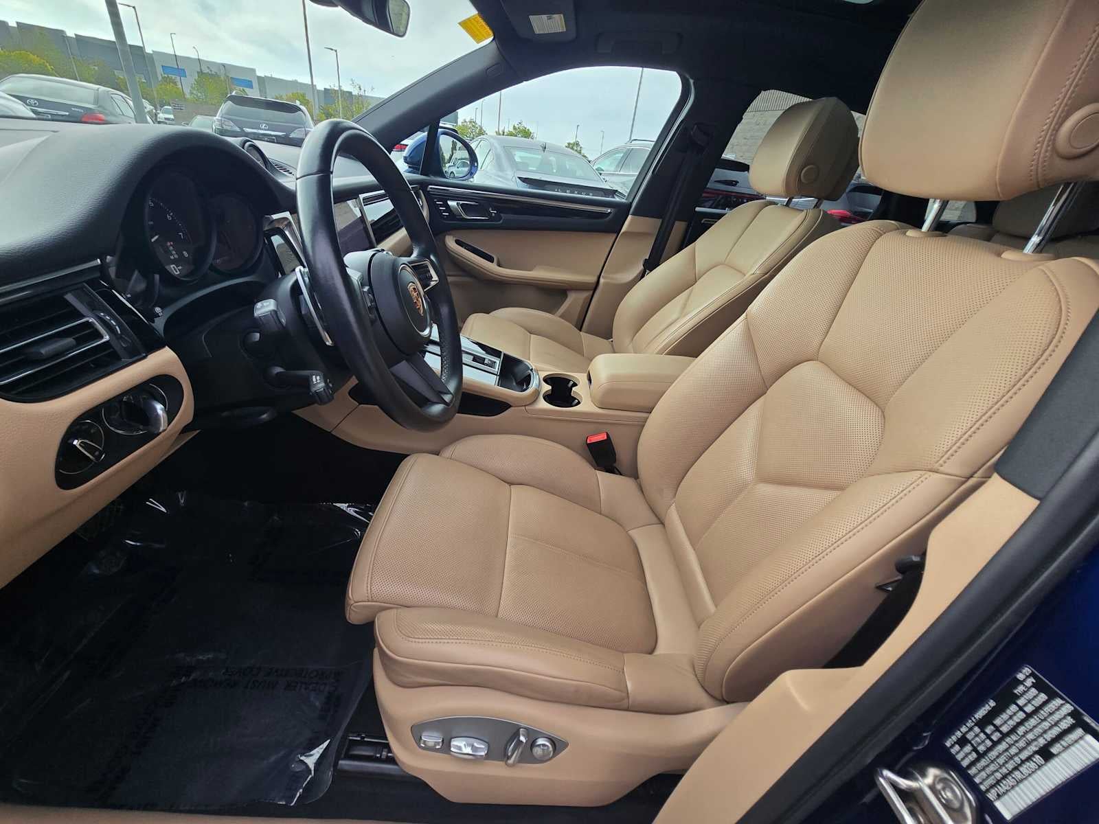 2024 Porsche Macan AWD