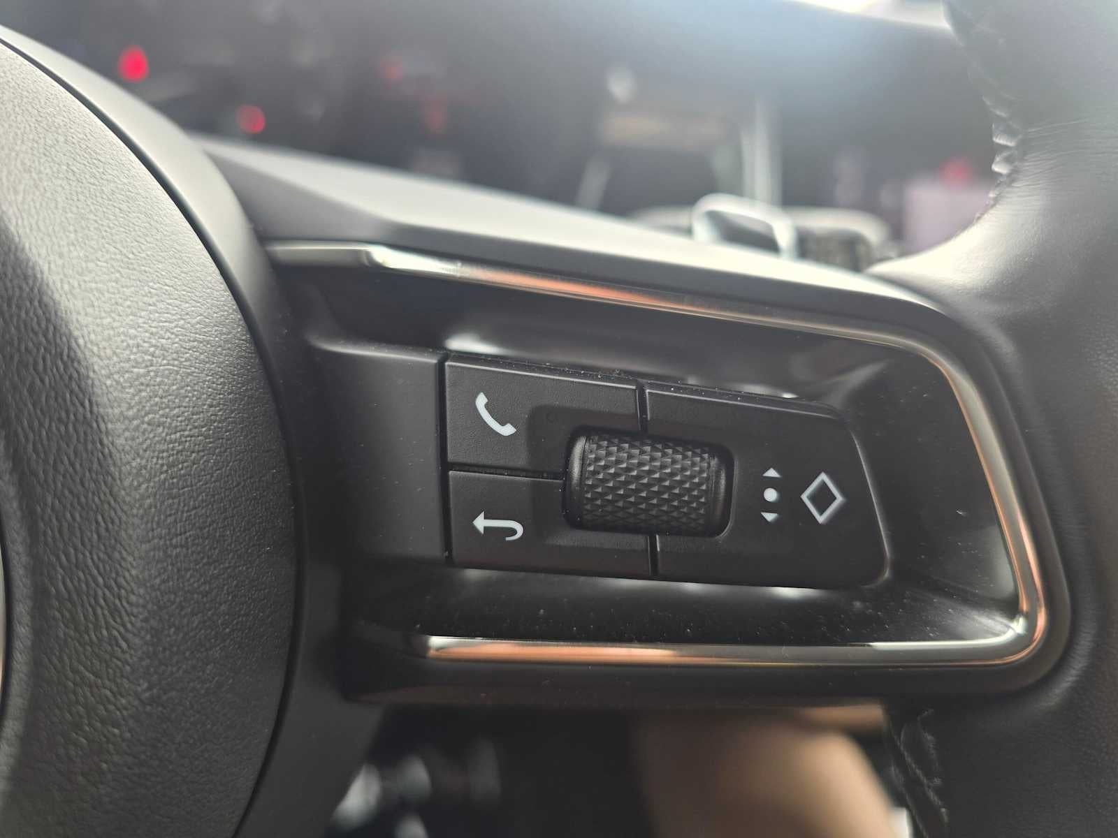 2024 Porsche Macan AWD