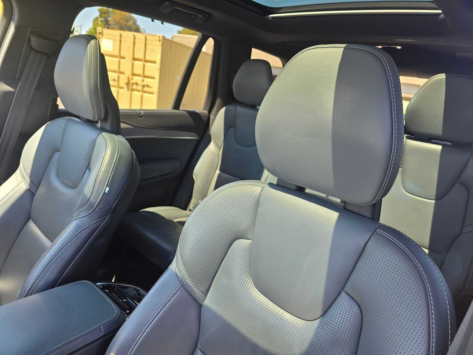 2021 Volvo XC90 Inscription