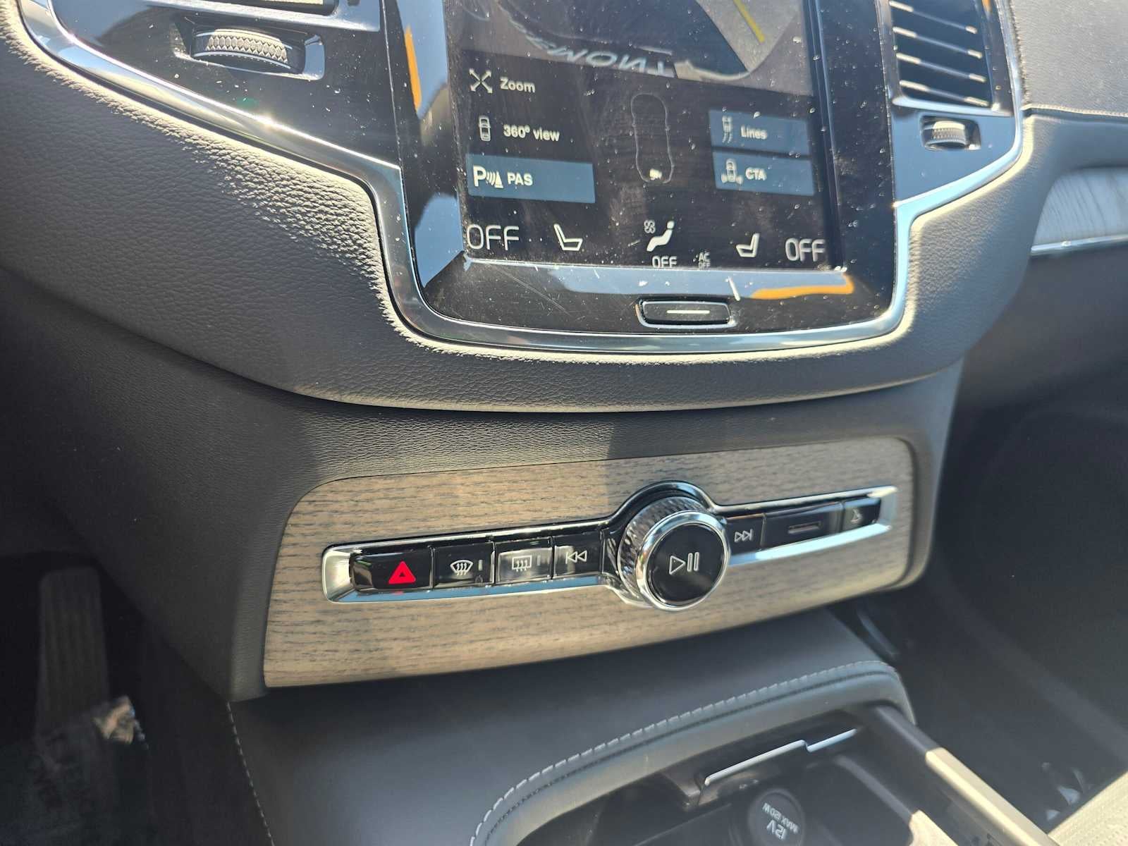 2021 Volvo XC90 Inscription
