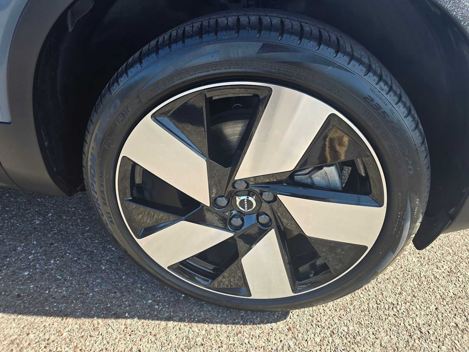 2023 Volvo XC40 Recharge Pure Electric Ultimate