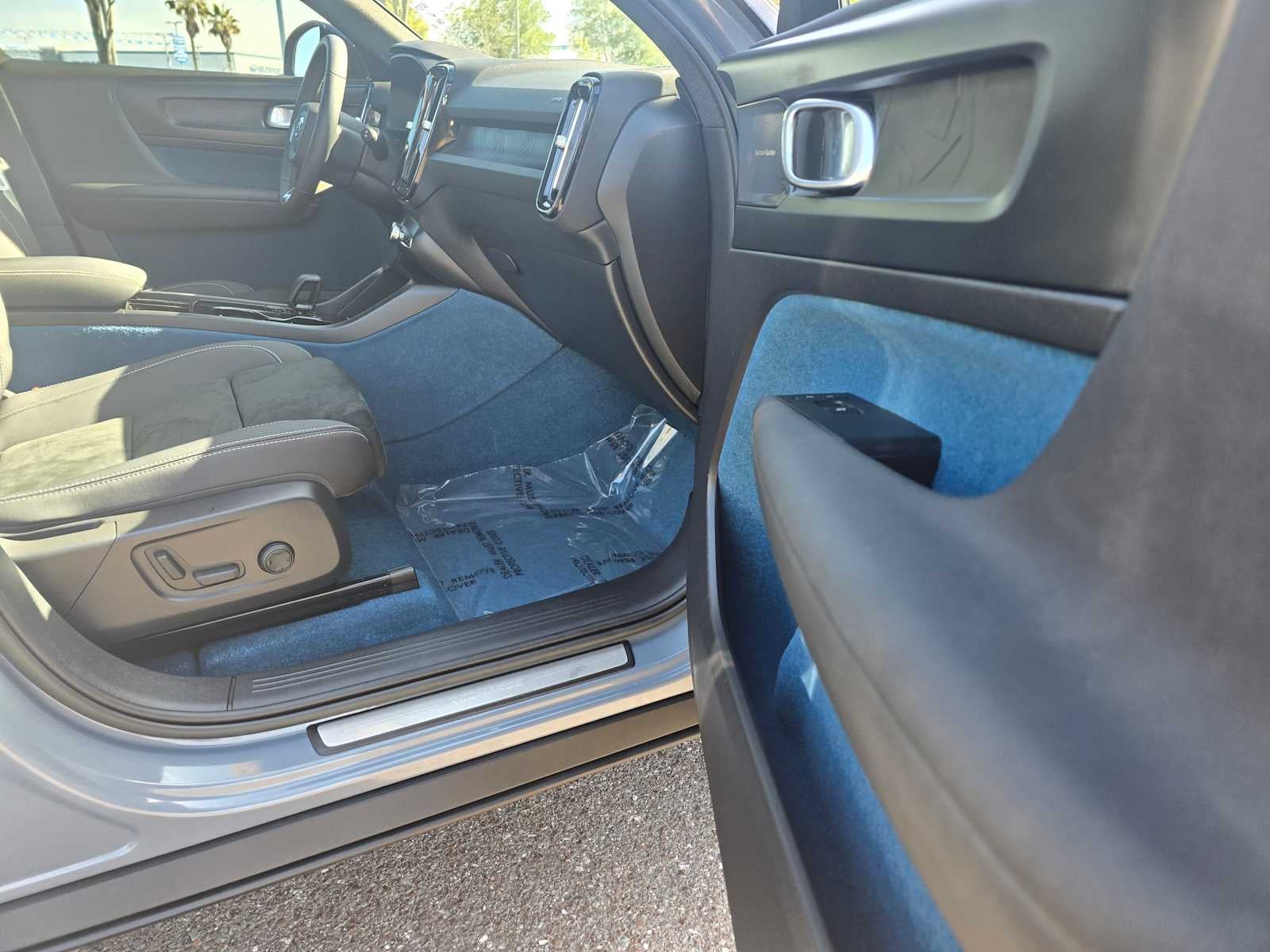 2023 Volvo XC40 Recharge Pure Electric Ultimate