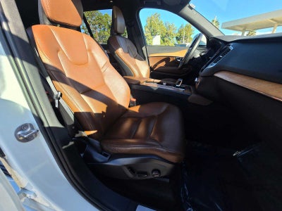 2023 Volvo XC90 Recharge Plug-In Hybrid Core Bright Theme